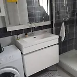 T2 Climatise A Apartmán *