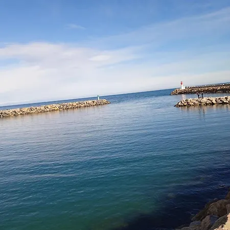 T2 Climatise A Canet-en-Roussillon